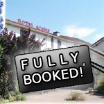 This 2-star hotel is situated about 2 km far from exhibition venue. Rooms are equipped with toilet, flat-screen TV, phone, wi-fi access. Hotel offers free parking and has easy access to centre of Paris by using the RER located very close to the hotel.  2,3 km European Dog Show 2010, located only 110 / 90 € EUR.